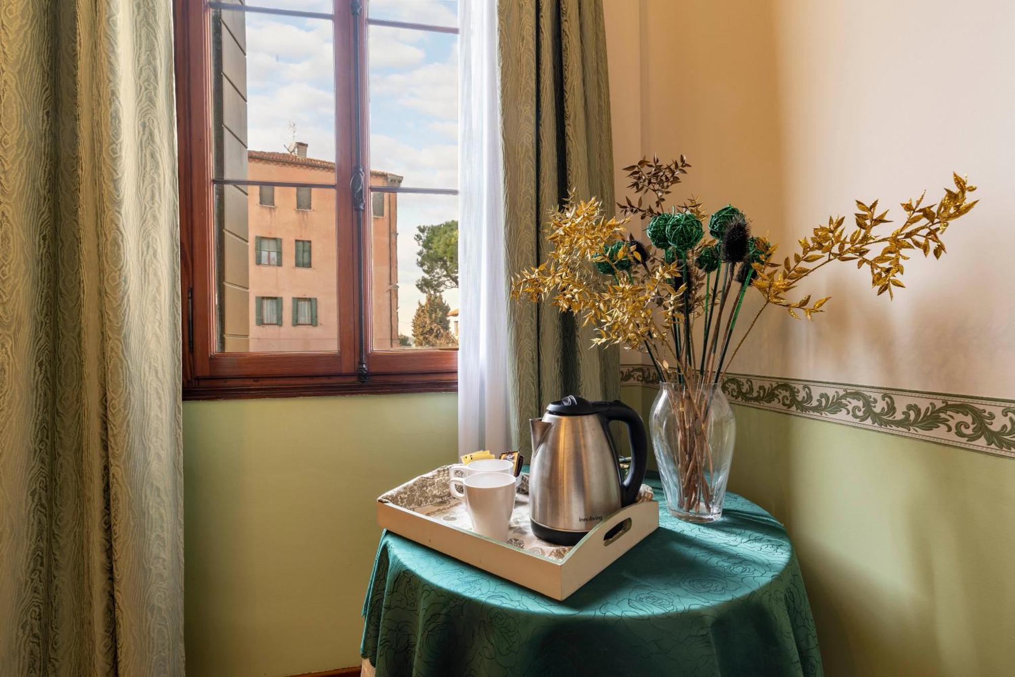 Bed And Breakfast Casa Delle Rose Lido Venezia Lido di Venezia Exterior photo